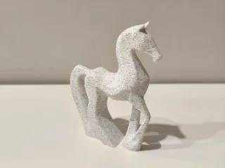 Estátua Cavalo Abstrato Minimalista