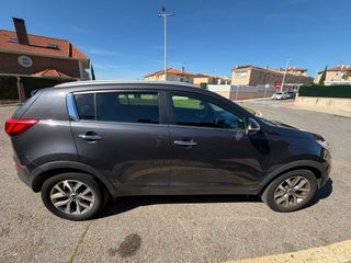 KIA Sportage 1.7CRDi Emotion - REVISIONES KIA