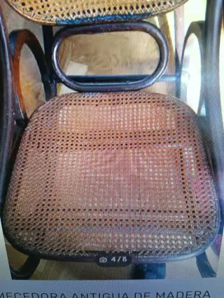 URGE VENTA Mecedora antigua de mimbre y madera