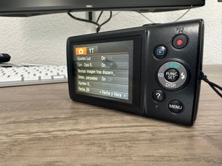 Canon IXUS 172 HD + batería, cargador, funda y tar