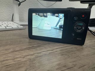 Canon IXUS 172 HD + batería, cargador, funda y tar