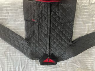 Barbour Liddesdale acolchada negra