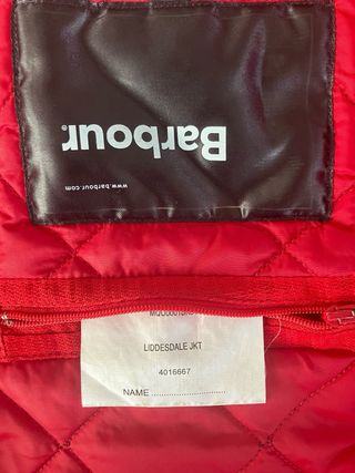 Barbour Liddesdale acolchada negra