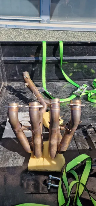 Colectores ARROW BMW S1000XR/M1000XR.