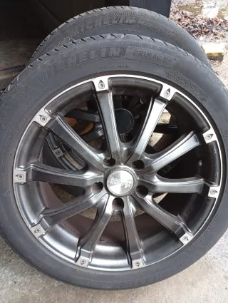 Llantas de aleación de 17"con neumáticos grupo VAG