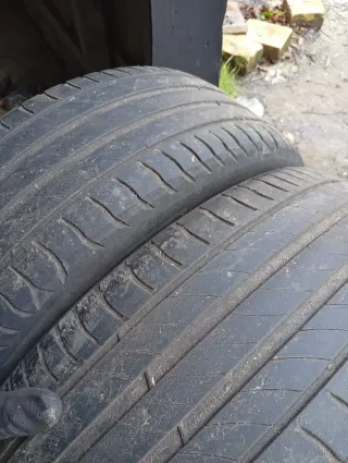 Llantas de aleación de 17"con neumáticos grupo VAG