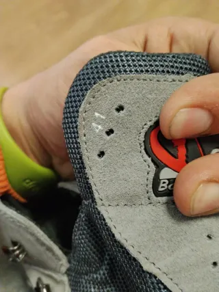 Botas de montaña Chiruca grises