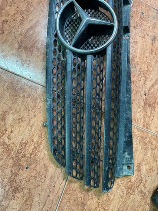 Parrilla Mercedes Vito W639