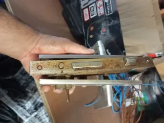 Cerradura completa oxidada