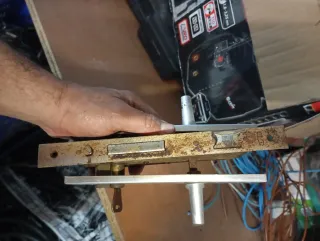 Cerradura completa oxidada