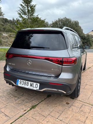 Mercedes-Benz EQB 300 4matic