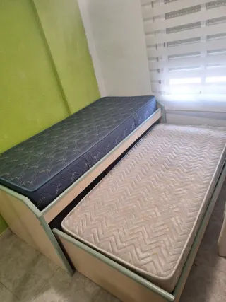 Habitación con dos camas 90x190cm