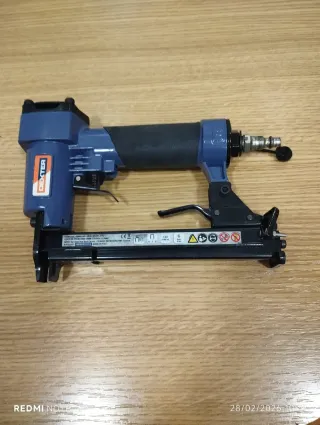 Grapadora Neumática Profesional