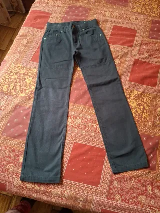 Pantaloni 10-11 anni