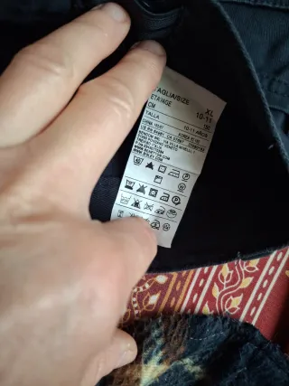 Pantaloni 10-11 anni