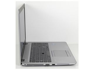Computer portatile HP Elitebook 850 G3 15.6" i5 6A da 8 GB di RAM