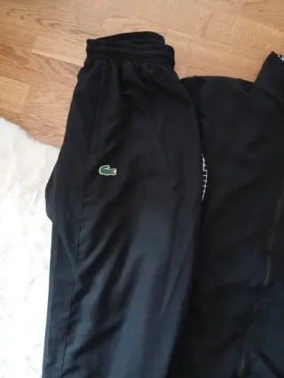 Conjunto deportivo Lacoste negro