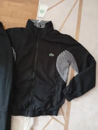 Conjunto deportivo Lacoste negro