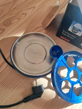 Cozedor de ovos elétrico AFK EK-7.5