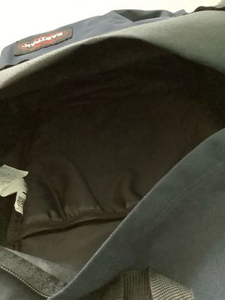 Mochila Eastpak Marino compartimento ordenador