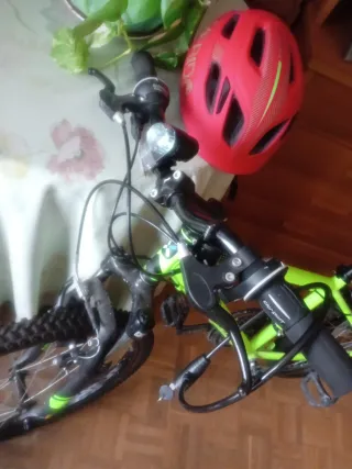 Bicicleta de Montaña Verde y Negra