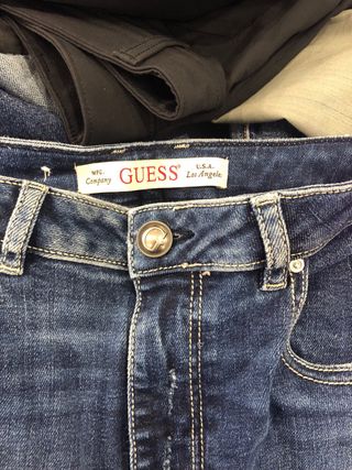 Pantalón Guess Talla 42 Hombre