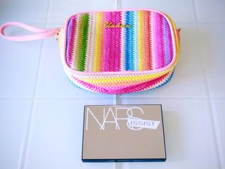 PALETA NARS ISSIST + NECESER MULTICOLOR