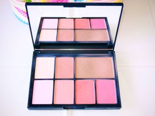 PALETA NARS ISSIST + NECESER MULTICOLOR