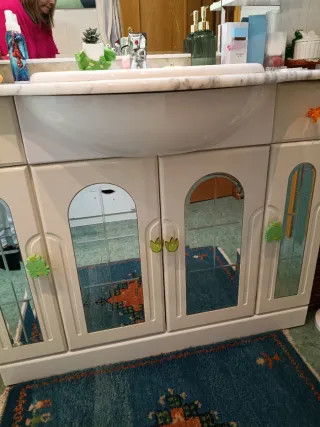 Muebles de baño ,espejo, lavabo Roca, regalo cotin