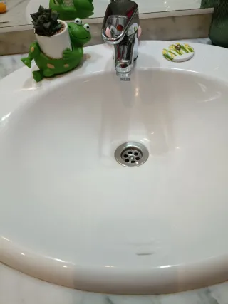 Muebles de baño ,espejo, lavabo Roca, regalo cotin