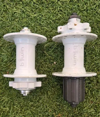 Cubos BTT Btwin brancos