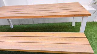 Mesa y banco madera y metal