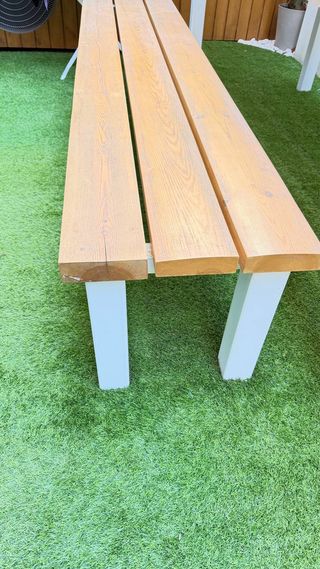 Mesa y banco madera y metal