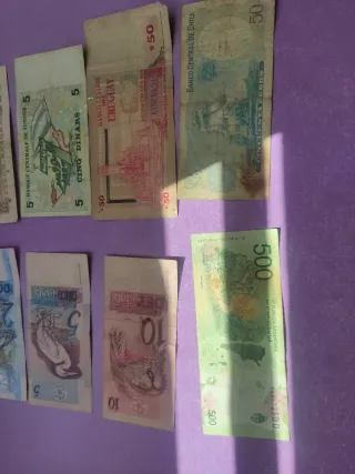 Lote de 8 Billetes Internacionales