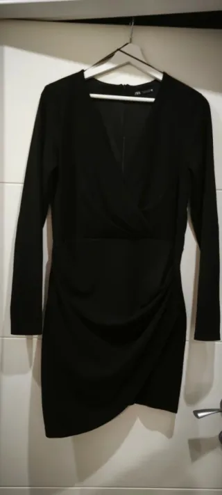 Vestido Zara negro mini