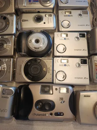 Grande lotto di 53 fotocamere da revisionare