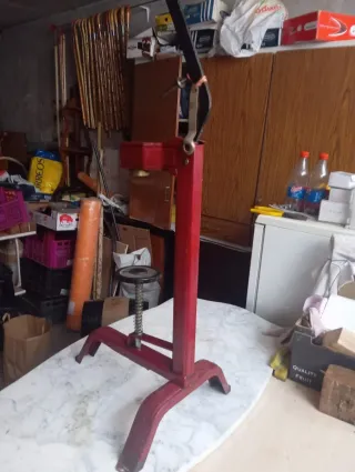 Máquina tapar botellas vino/sidra