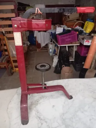 Máquina tapar botellas vino/sidra