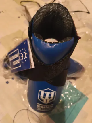 Protecciones Pies y Espinillas Kingbox WAKO