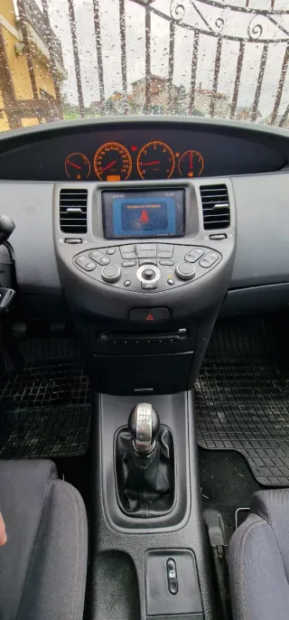 Nissan Primera 2005