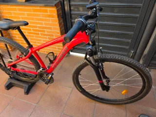 Bicicleta Rockrider ST100 Roja