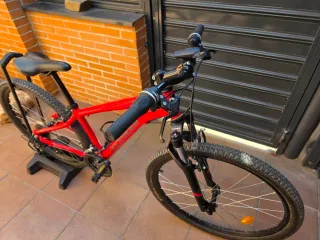 Bicicleta Rockrider ST100 Roja