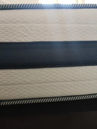 Canapé con colchón viscoelástico