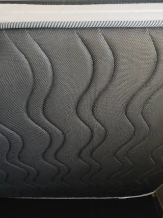 Canapé con colchón viscoelástico