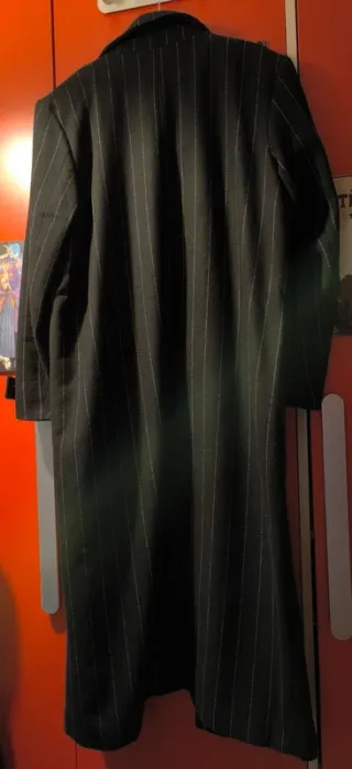 Abrigo largo NA-KD rayas plateadas