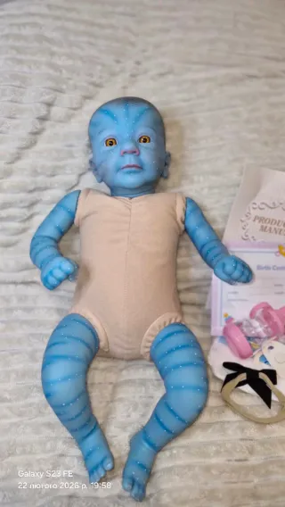 Muñeca estilo reborn Avatar 43 cm, cuerpo de tela