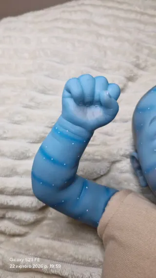 Muñeca estilo reborn Avatar 43 cm, cuerpo de tela