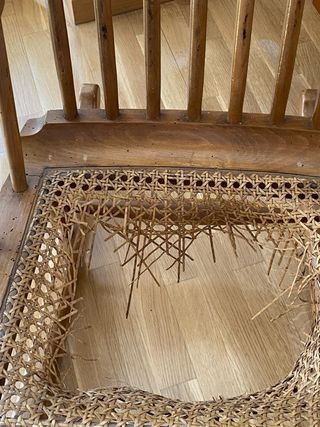 Silla mecedora antigua madera ratán