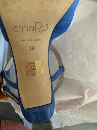 Zapatos de tacón azul