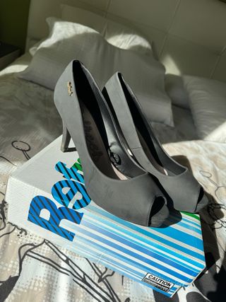 Zapatos tacón grises talla 41